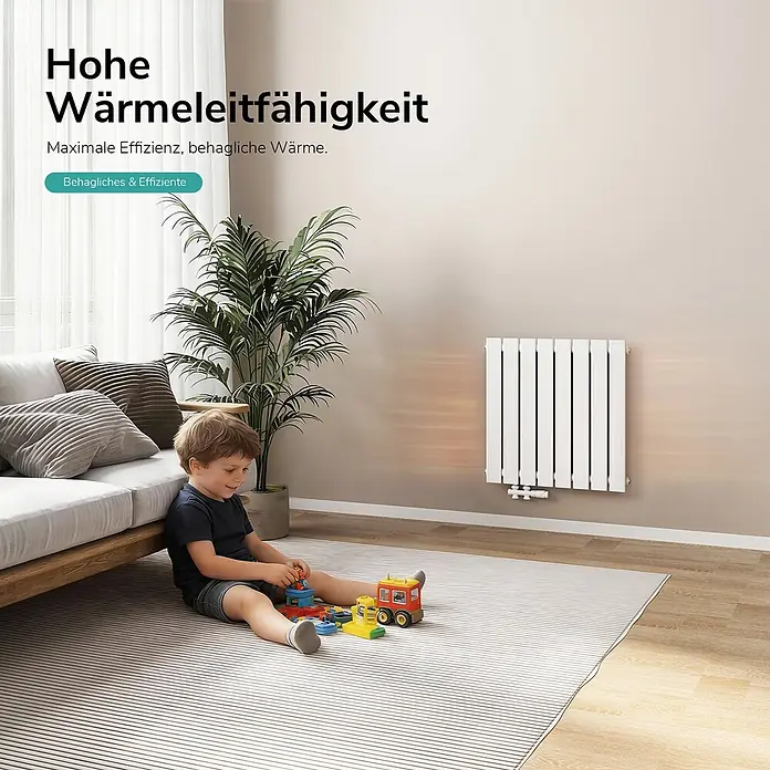 Emke Designheizkörper Flatrad FR - Wärmeleistung bei Vorlauftemperatur von 75 °C (D: 50): 450 W, Weiß - Weißer, moderner Heizkörper an der Wand im Wohnzimmer, spendet effiziente Wärme. Ein Kind spielt bequem in der Nähe.