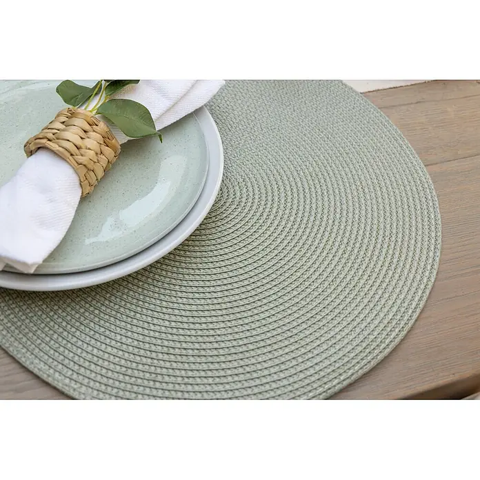 D-c-fix Tisch-Set - 37 cm, Tea - Hellgrünes rundes geflochtenes Platzset mit Teller, weißer Serviette und Rattanring.