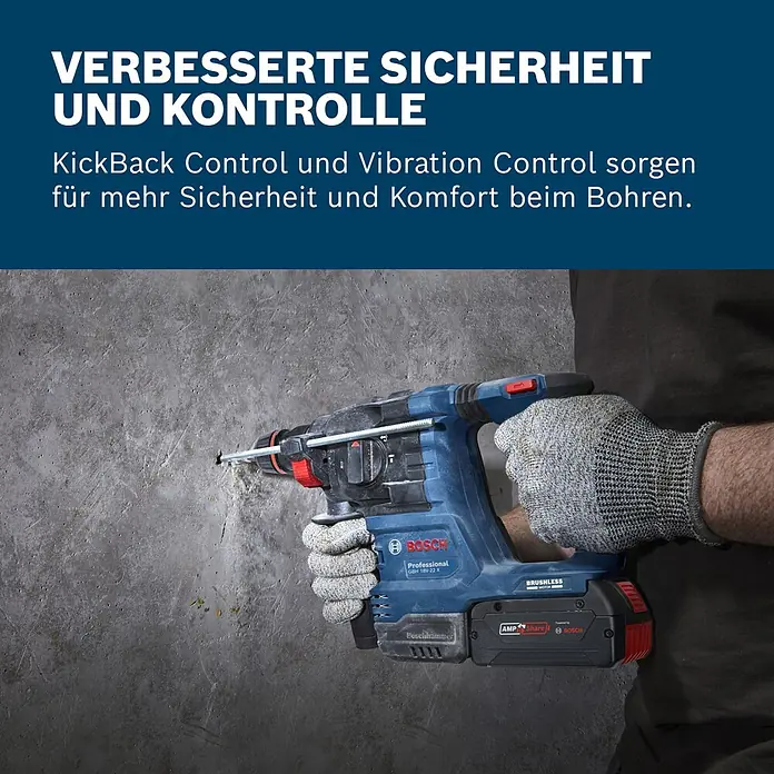 Bosch Professional AMPShare 18V Akku-Bohrhammer GBH 18V-22X - 18 V, Ohne Akku, 2 J - Eine Person bohrt mit einem blauen und schwarzen Bosch Akku-Bohrhammer (GBH 18V-22 X) in eine Betonwand.