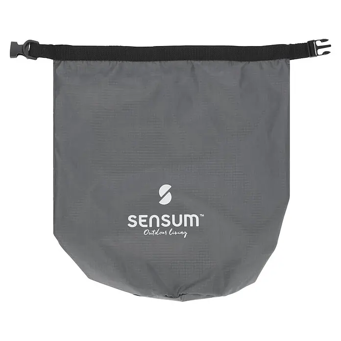 SENSUM Balkon-Set-Schutzhülle - Polyester, Grau, 140 g/m² - Grauer Packsack mit schwarzem Rollverschluss und Schnalle, mit SENSUM-Logo.