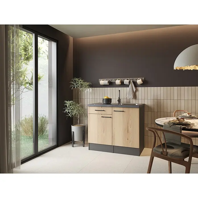 Respekta Komplettspüle - 100 x 60 cm, Artisan Eiche Nachbildung, Ohne Oberschrank - Kleine Küchenzeile mit hellen Holzschränken, dunkler Arbeitsplatte und integriertem Spülbecken in einer modernen Küche.