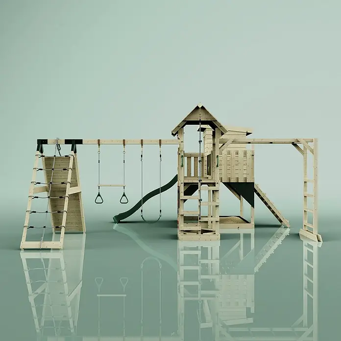 OutdoorToys Kinderspielturm Polarplay Lars - L x B x H: 562 x 503 x 274 cm, Grün - Hölzernes Outdoor-Spielplatz mit grüner Rutsche, Schaukeln und Kletterelementen.
