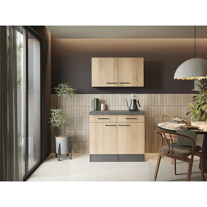 Respekta Oliver Sideboard - Breite: 100 cm, Artisan Eiche, Mit Oberschrank - Helle Holzunterschränke und -oberschränke mit dunklen Griffen und Arbeitsplatte in moderner Küche.
