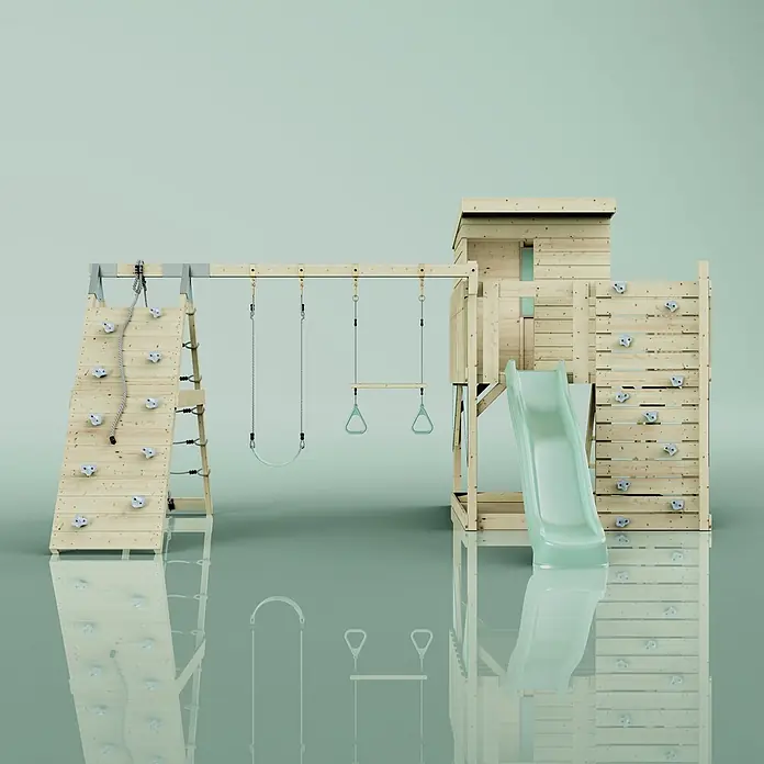 OutdoorToys Kinderspielturm Frida Trapezstange; - Holz, Grün - Spielturm aus Holz mit Kletterwand, Schaukeln, Rutsche und Spielhaus, aus Naturholz und hellgrünen Akzenten.