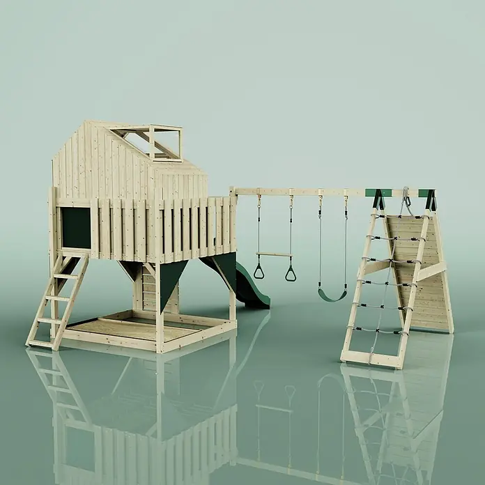 OutdoorToys Kinderspielturm Oscar - L x B x H: 472 x 415 x 292 cm, Grün - Hölzernes Kinderspielset mit Haus, Rutsche, Schaukeln und Kletternetz, mit dunkelgrünen Akzenten.
