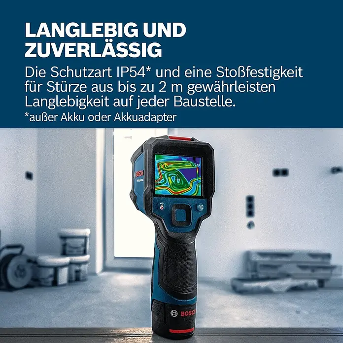 Bosch Professional Wärmebildkamera GTC 12V-450-13 - -20 °C - 450 °C - Eine blau-schwarze Bosch Wärmebildkamera zeigt ein farbenfrohes Wärmebild auf dem Display in einer Baustellenumgebung.