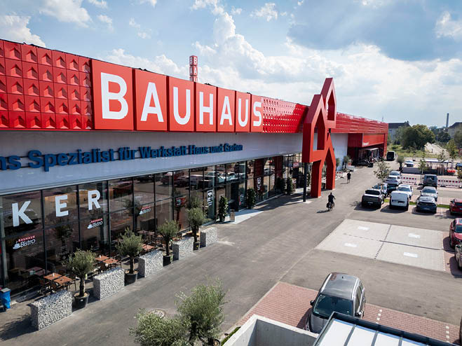 BAUHAUS Fachcentrum von außen