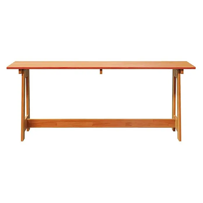 Furnicato Gartenbank Kiefernholz lackiert - B x T x H: 37 x 119 x 47 cm, Echtholz - Rechteckiger hellbrauner Holztisch mit schrägen Beinen und Querstrebe unten.