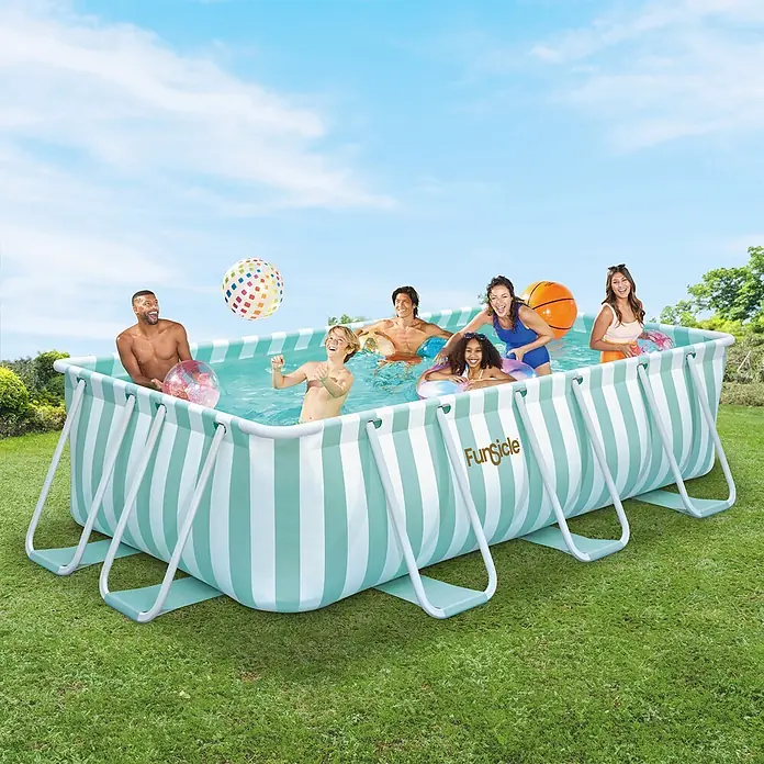 Funsicle Frame-Pool Striped - L x B x H: 400 x 200 x 100 cm, Grün/Weiß, 6.840 l - Rechteckiger Aufstellpool mit weiß-minzgrünen Streifen, in dem Erwachsene und Kinder schwimmen und spielen.