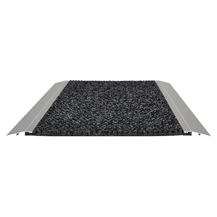 Fußmatte Aluminium - 80 x 60 cm, Anthrazit, Material Nutzschicht: 100 % Polypropylen - Dunkelgraue Eingangsmatte mit grober Textur und silbernen Aluminiumrampen.