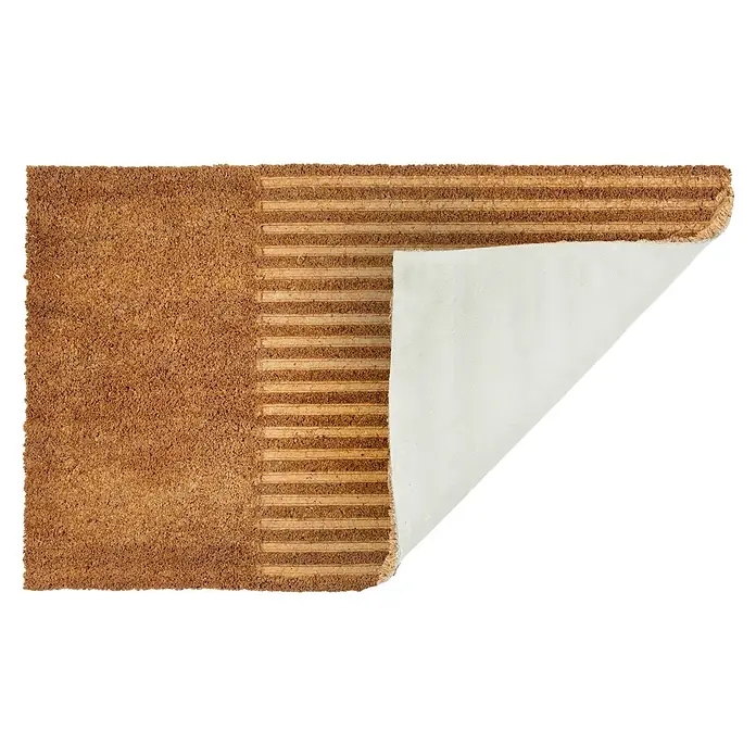 Fußmatte Coco Shape - 75 x 45 cm, Natur, Material Nutzschicht: 100 % Kokos, Streifen - Braune Kokos-Fußmatte mit geripptem Muster, angehoben um weiße Antirutsch-Unterseite zu zeigen.