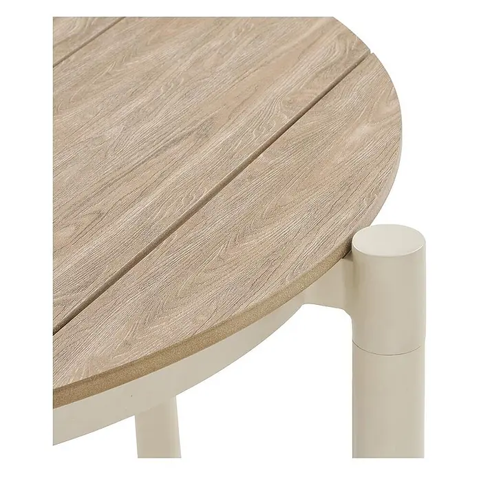 Ebuy24 Gartentisch Bella - L x B x H: 90 x 90 x 74 cm, Ø x H: 90 x 74 cm, Nonwood (PE), Aluminium, Sandfarben - Runder Gartentisch mit heller Holzoptik-Platte und cremefarbenem Gestell.