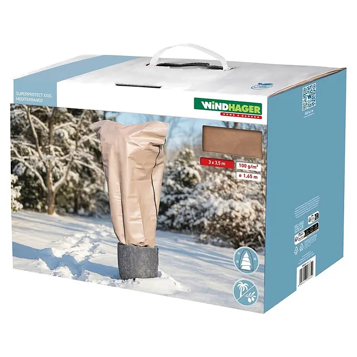 Winterschutzhaube Superprotect - L x H: 300 x 350 cm - Windhager Pflanzenschutzhaube in Beige auf verschneiter Pflanze, mit Produktverpackung zeigt Maße 3x3,5m, 100g/m², ø1,65m.
