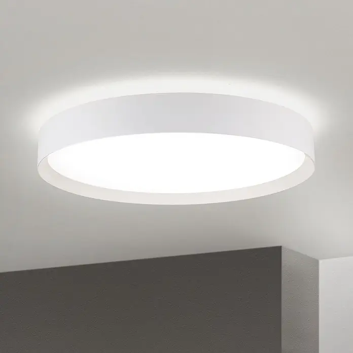 Orion Leuchten LED-Deckenleuchte rund -  - Runde weiße LED-Deckenleuchte, auf der Decke montiert, die den Raum beleuchtet.