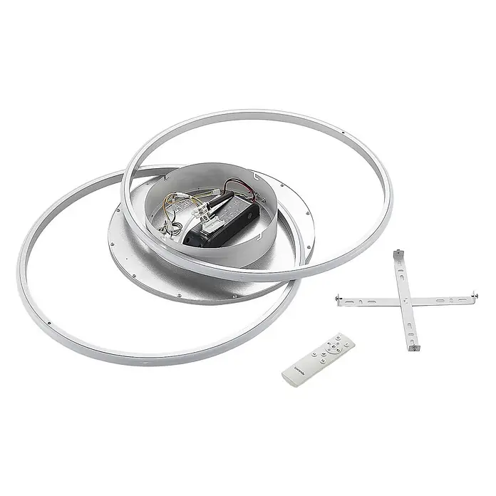 Lucande Deckenleuchte Senne - alu / grau / zink - Zerlegte LED-Deckenleuchte mit zwei silbernen sich kreuzenden Ringen, interner Elektronik, Fernbedienung und Kreuzmontagehalterung.