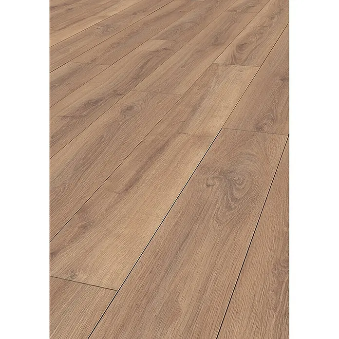 Krono Original Laminat Atlantic 8 - Tan Parioli Oak, Landhausdiele, 1.288 x 195 x 8 mm - Heller Laminatboden in Holzoptik mit diagonal verlegten langen Dielen.