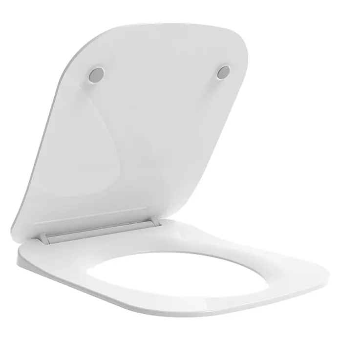 Kiamami Valentina WC-Sitz - Weiß, Mit Absenkautomatik - Weißer Toilettensitz in quadratischer Form, geöffnet, um seine integrierten Scharniere zu zeigen.