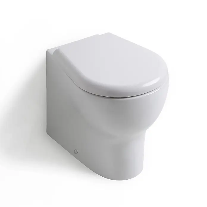 Kiamami Valentina Stand-WC - Spülrandlos, WC Abgang: Senkrecht, Weiß - Elegantes weißes Keramik-WC mit passendem Soft-Close-Sitz.