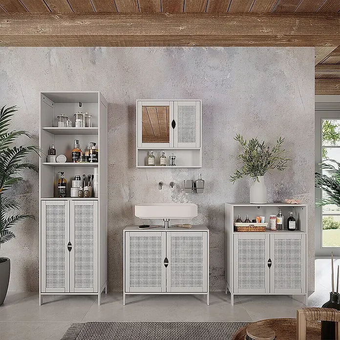 Vicco Badmöbel-Set - Weiß, Sonstiges - Weißes Badmöbel-Set mit perforierten Türen und offenen Fächern, bestehend aus Waschbeckenunterschrank, Hochschrank und Spiegelschrank.