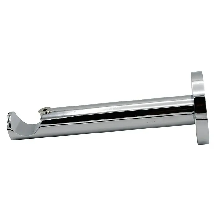 Expo Ambiente Träger Turn - Chrom, Geeignet für: Gardinenstangen Ø 20 mm, 13,4 cm - Nahaufnahme einer verchromten Gardinenstange mit Halterung, die ein schlankes und modernes Design für die Fensterdekoration zeigt.