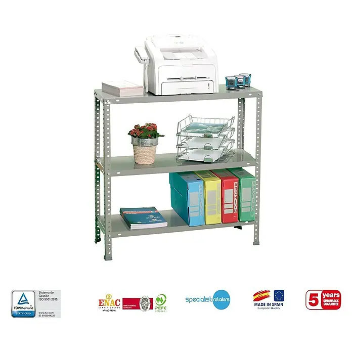 Simonrack Simonclassic Estantería metálica Advantage - Al x An x Pr: 90 x 90 x 40 cm, Capacidad de carga por balda: 75 kg, Número de baldas: 3 ud., Atornillado, Gris - Estantería metálica gris de tres niveles, cargada con material de oficina como impresora, planta, bandeja de cartas y carpetas para oficina y almacén.