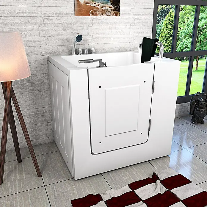 AcquaVapore Badewanne Fertigdusche S02-TH-B-R - 100 x 78 cm, Acryl, Weiß - Weiße begehbare Badewanne mit seitlicher Einstiegstür, Handbrause und Armaturen, in einem hellen Badezimmer.