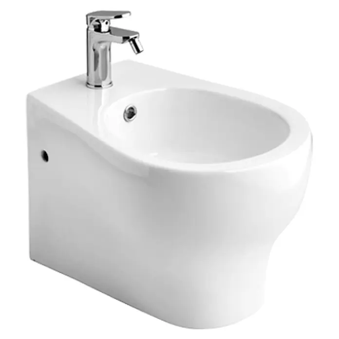 Kiamami Valentina Wand-WC-Kombination - Mit Spülrand, WC Abgang: Senkrecht, Weiß - Weißes Keramik-Bidet mit Chrom-Mischbatterie.