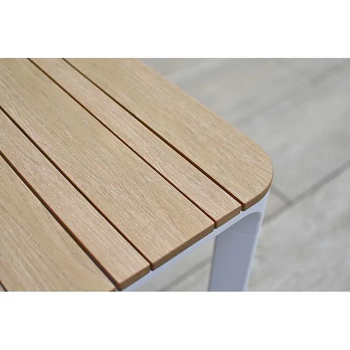 Merxx Gartentisch-Set Pisa - Gesamtumfang: 5 -tlg., L x B x H: 160 x 90 x 77 cm, Aluminium/Textil, Stapelbar - Tisch-/Bankplatte aus hellen Holzlatten mit weißem Gestell.