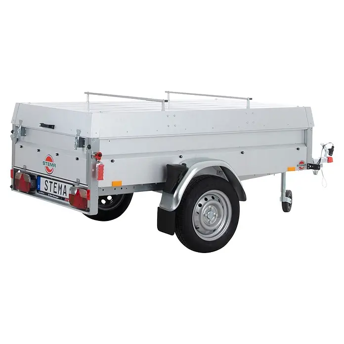 Stema Anhänger BASIC PLUS 750 - Nutzlast: 569 kg, Einachser, Kasteninnenmaß: 201 x 108 x 45 cm, Ungebremst - Silberner Anhänger mit Hardtop und Dachreling.