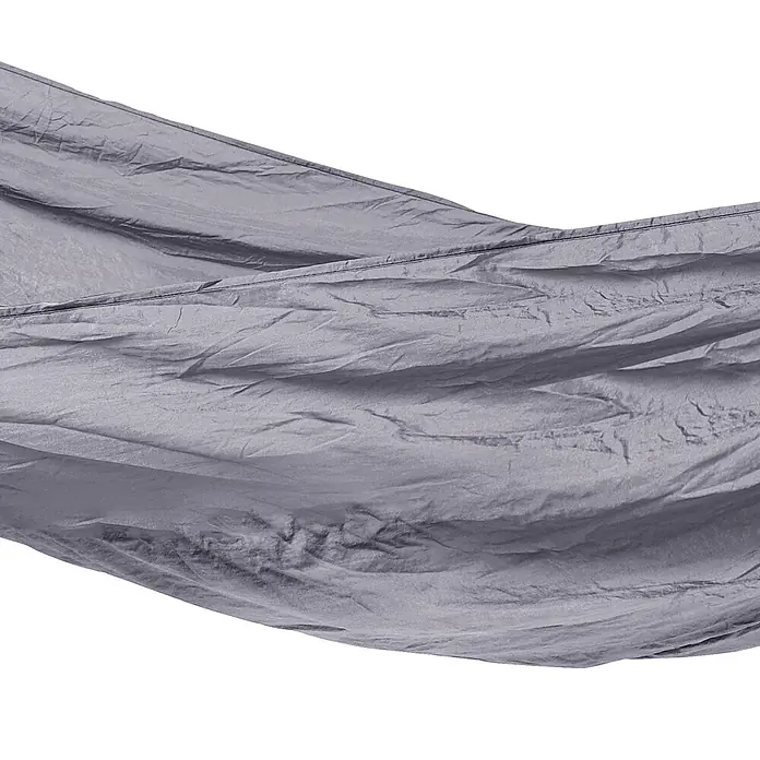 SVITA Hängematte - L x B: 270 x 140 cm, Sonstiges, Grau - Grauer, zerknitterter Nylonstoff, passend für eine leichte Hängematte oder ähnliche Outdoor-Ausrüstung.