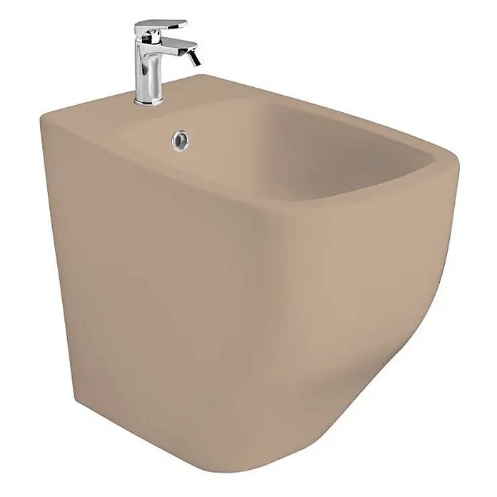 Kiamami Valentina Stand-WC-Kombination - Spülrandlos, WC Abgang: Senkrecht, Beige - Wandhängendes Bidet in mattem Cappuccino mit Chromarmatur.