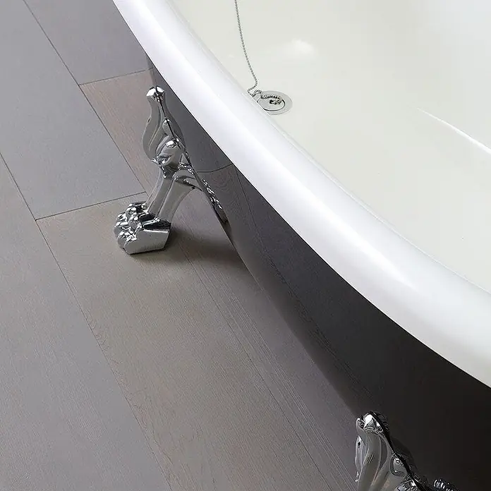 Kiamami Valentina Freistehende Badewanne - L x B: 1.670 x 752 cm, ABS-Kunststoff und Acryl, Schwarz - Klassische schwarz-weiße Klauenfußbadewanne mit Chromfüßen und Abfluss.