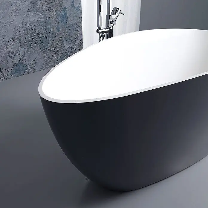 Kiamami Valentina Freistehende Badewanne - L x B: 1.570 x 710 cm, ABS-Kunststoff und Acryl, Grun - Moderne freistehende ovale Badewanne mit dunkelgrauer Außenseite und weißer Innenseite.