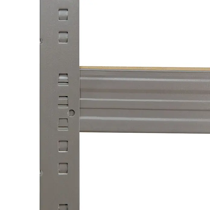 shelfplaza Schwerlastregal PRO - H x B x T: 90 x 60 x 50 cm, Traglast pro Boden: 200 kg, Stecken, grau - Nahaufnahme eines grauen Metallregals, zeigt Ständer mit Schlitzen und horizontalen Träger mit heller Holzplatte.