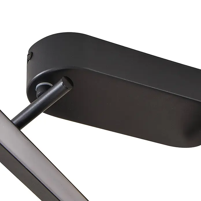 Lindby Deckenstrahler Eldrin - schwarz, schwarz - Nahaufnahme einer schwarzen, matten Metall-Leuchtenbefestigung, mit verstellbarem Arm, verbunden mit Basis und Lichtleiste.