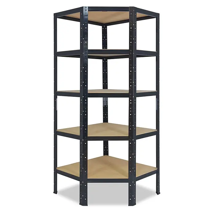 shelfplaza Schwerlastregal BLACK - H x B x T: 180 x 80 x 50 cm, Traglast pro Boden: 175 kg, Stecken, schwarz - Dunkelgraues Eckregal aus Metall mit fünf hellbraunen Holzablagen.
