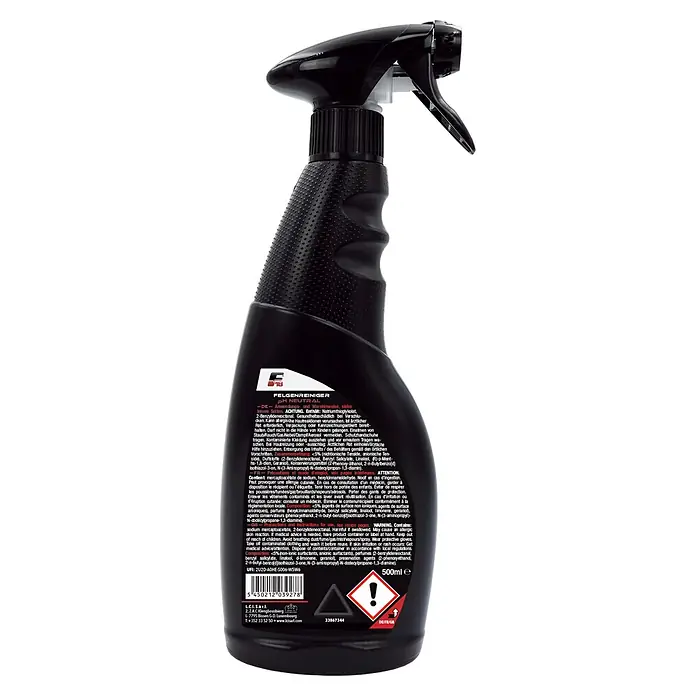 F18 Felgenreiniger - 500 ml - Schwarze Plastik-Sprühflasche mit texturiertem Griff und funktionalem Sprühkopf, für Autopflegeprodukte.