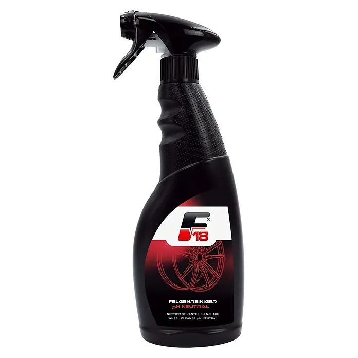 F18 Felgenreiniger - 500 ml - Schwarze Kunststoff-Sprühflasche mit ergonomischem Griff und Sprühkopf für pH-neutralen Felgenreiniger.