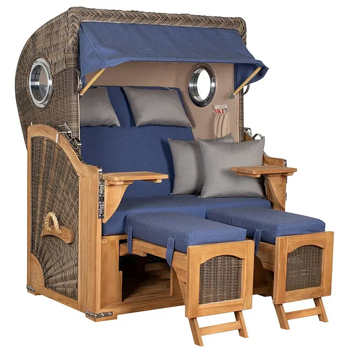 Mr. Deko Strandstuhl Strandkorb Düne Bullauge Teak PE Grey Dessin 595 - 1 Stk., Teakholz. Polyrattan, Rückenlehne verstellbar, PE Grey - Strandkorb aus Korbgeflecht und Holz mit blauen Polstern, Markise, zwei verstellbaren Sitzen mit Fußstützen und Beistelltischen.