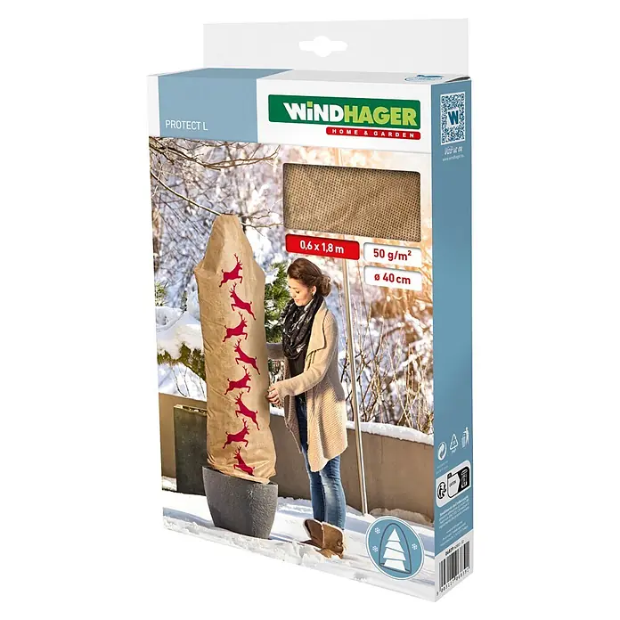 Windhager Winterschutzhaube Protect - L x B: 1,8 x 0,6 m, Motiv: Hirsch - Beige Pflanzenschutzhülle mit roten Hirschmotiven, die eine Topfpflanze in einem verschneiten Garten schützt.