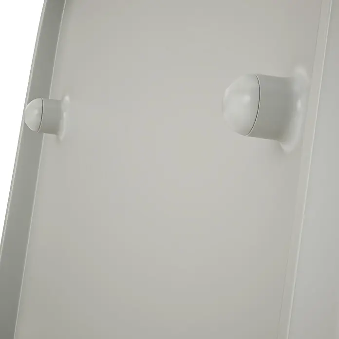 VitrA Equal WC-Sitz - Duroplast, Steingrau, Mit Absenkautomatik - Hellgraue Platte mit zwei runden Elementen, eines größer als das andere.