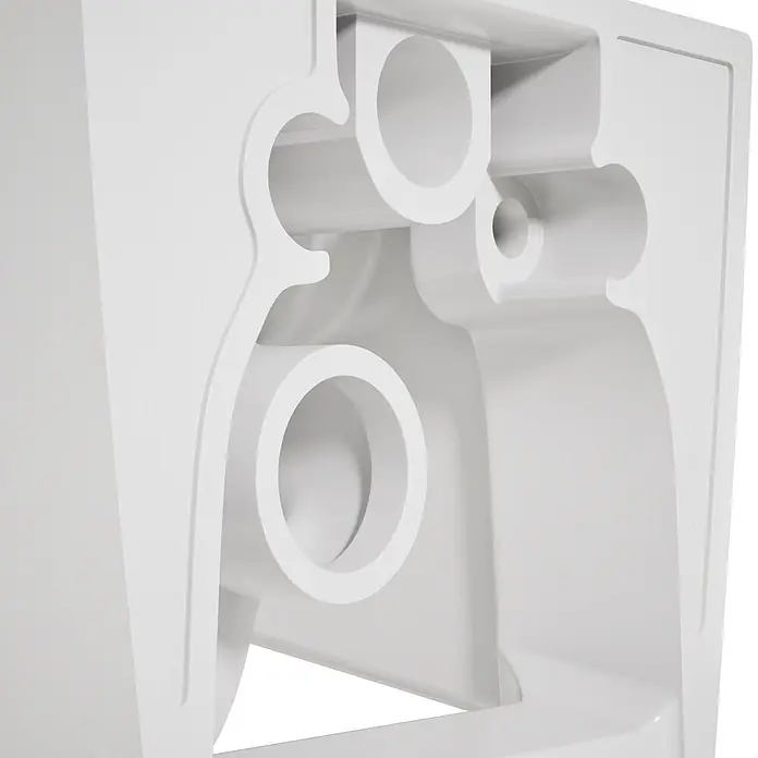 VitrA Equal Wand-WC - Spülrandlos, Mit schmutzabweisender Glasur, Spülform: Tief, WC Abgang: Waagerecht, Weiß - Weißes, glattes Strukturteil mit internen runden Öffnungen und komplexen Kurven.
