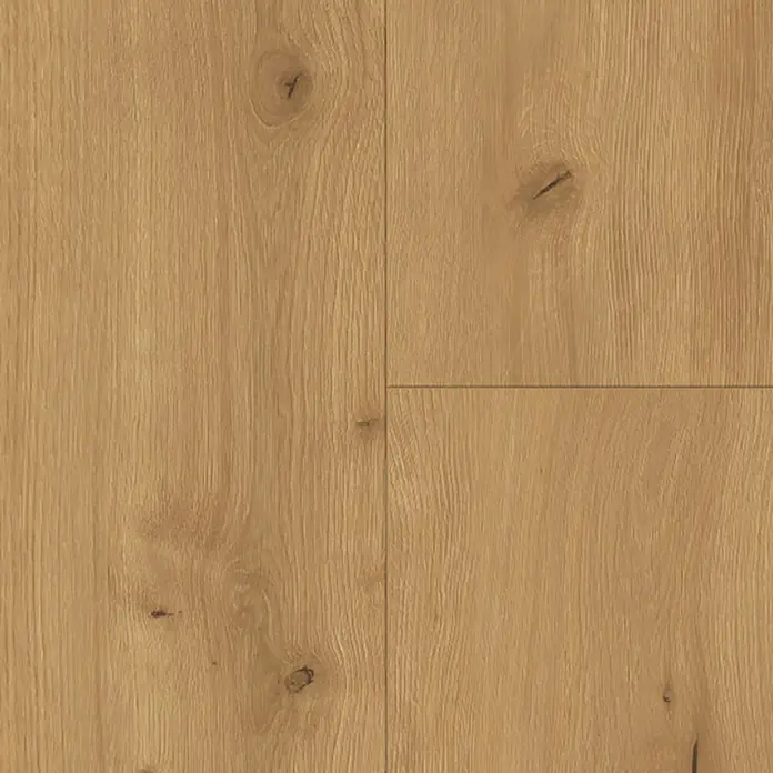 Parador Designboden Modular One - Eiche Cortina natur, Landhausdiele, 1.285 x 194 x 8 mm - Heller Holzfußboden mit natürlicher Maserung und sichtbaren Ästen, der mehrere Dielen zeigt.