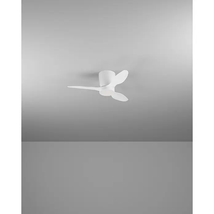 Eglo Deckenventilator Baracarès - Weiß, 91 cm - Weißer Deckenventilator mit drei geformten Blättern und integrierter LED-Leuchte, bündig montiert.