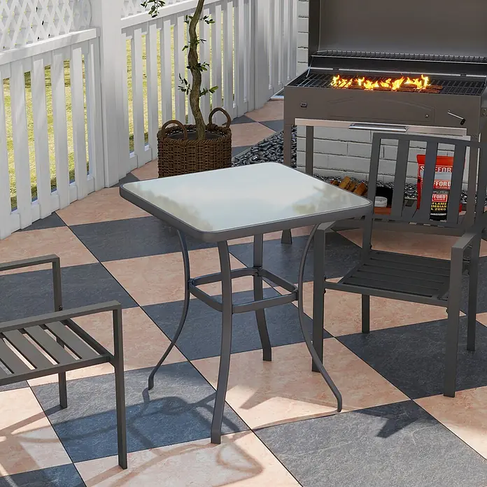 Furnicato Gartentisch - L x B x H: 84 x 68,5 x 84 cm, Quadratisch, Schwarz - Dunkelgraue Metall-Terrassengarnitur mit quadratischem Glastisch und zwei Stühlen auf einer Terrasse, ideal zum Grillen.