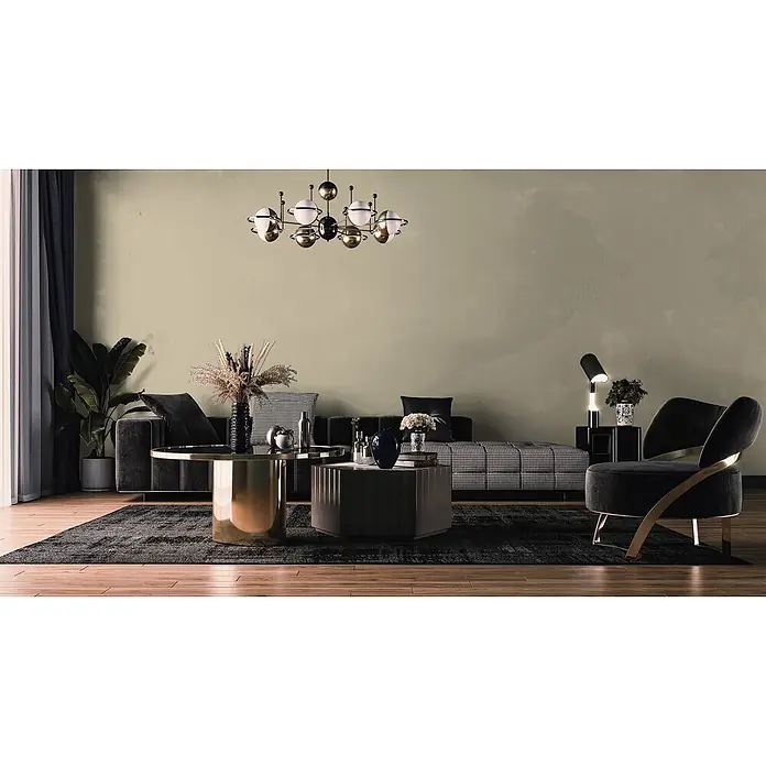 Livingwalls Wandfarbe Grün Gentle Lime DD125988 5l - Grün, Matt, 5 l - Modernes Wohnzimmer mit schwarzen und goldenen Akzenten, pepitagemustertem Sofa, Samtsessel, zwei Couchtischen und einzigartigem Kronleuchter.