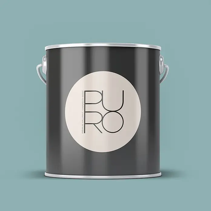 Livingwalls Wandfarbe Blau, Bluish Petrol DD125905 1l - Grün, Matt, 1 l - Dunkelgrauer Farbeimer mit silbernem Rand und Griff, mit weißem Etikett „PURO PREMIUM WALLPAINT“, auf hellblauem Hintergrund.