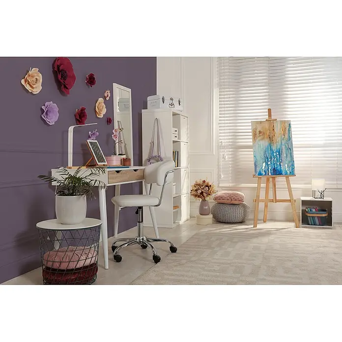 Livingwalls Wandfarbe Violett Simple Mauve DD125779 1l - Violett, Matt, 1 l - Weißer ergonomischer Bürostuhl mit Chromgestell.