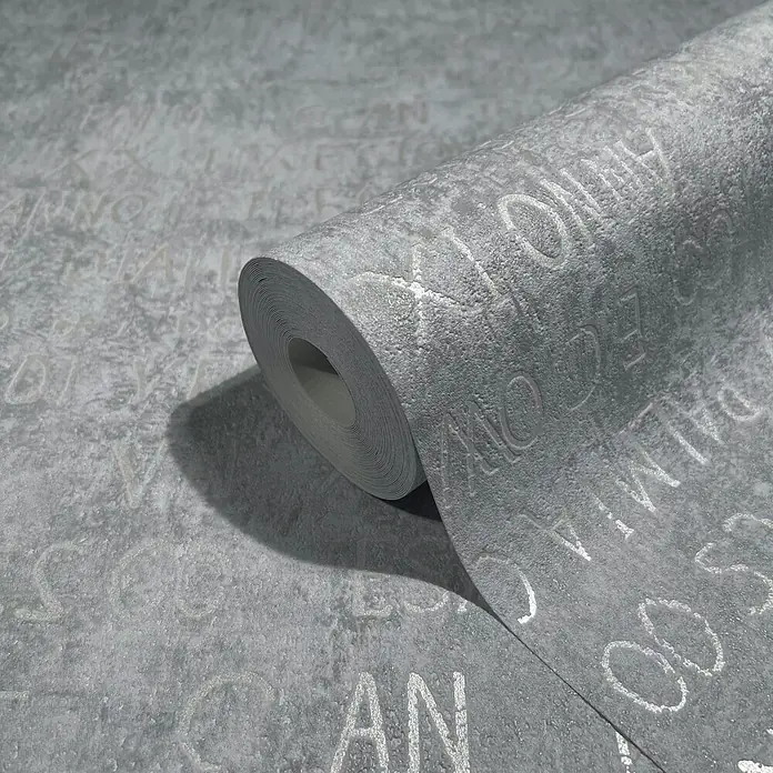 Livingwalls Vliestapete Grafisch, hellgrau - 10.050 x 530 mm - Rolle strukturierter grauer Tapete mit metallisch glänzenden Buchstaben.