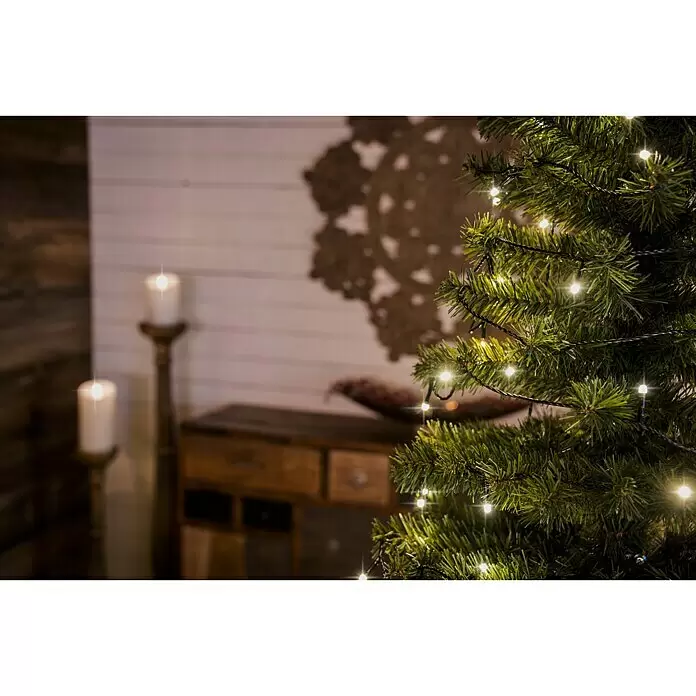 Konstsmide LED-Lichterkette Micro LED - Innen, Lichtfarbe: Warmweiß, Anzahl Leuchtmittel: 100 Stk., Netzbetrieben - Stimmungsaufnahme